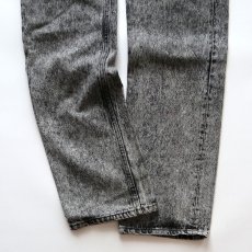 画像5: LEVI'S 501 ACID WASHED BLACK DENIM PANTS "made in USA" 【W34 x L36 程度】 (5)