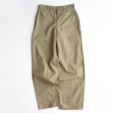 画像2: 50's US MARINE CORPS COTTON TWILL KHAKI TROUSERS【W28 x L30 程度】 (2)