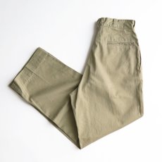 画像1: 60's US MILITARY COTTON TWILL KHAKI TROUSERS【W31 x L29.5 程度】 (1)