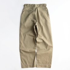 画像4: 60's US MILITARY COTTON TWILL KHAKI TROUSERS【W31 x L29.5 程度】 (4)