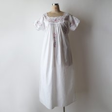 画像10: OLD HANDMADE COTTON LINEN EMBROIDERED DRESS (10)