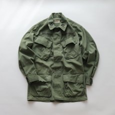 画像1: 60's US ARMY RIP-STOP COTTON POPLIN JUNGLE FATIGUE JACKET "4th MODEL"【SIZE : X-SMALL - SHORT】 (1)