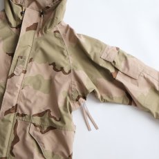 画像4: 00's US ARMY GORE-TEX DESERT CAMOUFLAGE COLD WEATHER PARKA 【SIZE : LARGE-REGULAR】 (4)