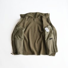 画像3: US MILITARY ECWCS GEN III COYOTE COLOR POLARTEC FLEECE ZIP LINER JACKET 【SIZE : MEDIUM-REGULAR】 (3)