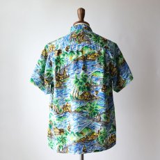 画像11: 60's UNKNOWN BRAND RAYON ALL OVER PATTERN S/S LOOP COLLAR HAWAIIAN SHIRT "MADE IN JAPAN" "MINT CONDITION" (11)