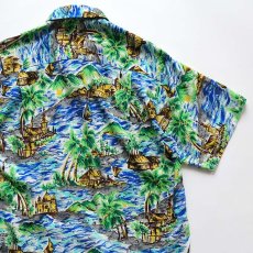 画像5: 60's UNKNOWN BRAND RAYON ALL OVER PATTERN S/S LOOP COLLAR HAWAIIAN SHIRT "MADE IN JAPAN" "MINT CONDITION" (5)