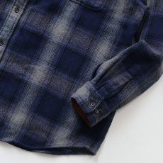 画像7: 〜00's ST. JOHN'S BAY COTTON OMBRE CHECK HEAVY FLANNEL SHIRT (7)