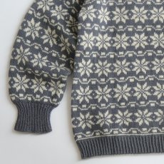 画像4: OLD UNKNOWN BRAND WOOL SNOWFLAKE PATTERN HAND KNIT BOAT NECK NORDIC SWEATER (4)