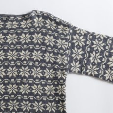 画像3: OLD UNKNOWN BRAND WOOL SNOWFLAKE PATTERN HAND KNIT BOAT NECK NORDIC SWEATER (3)