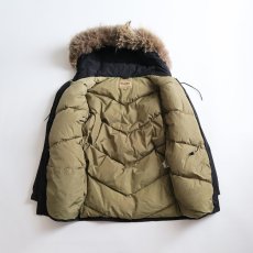 画像2: WILKER BLACK COTTON NYLON FUR HOODED ARCTIC PARKA style DOWN JACKET (2)